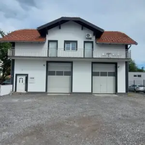SESVETE, KUĆA SA STANOM I VELIKOM RADIONICOM 200 m2 (prodaja)