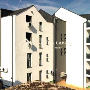 Sesvete,centar,3-S dvoetažni stan 92m2(S1G4) s vrtom i parkingom