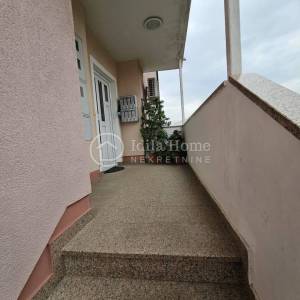 Sesvete/Sesvetski Kraljevec/dvosoban stan 52m2 sa P.M u mirnoj ulici