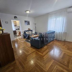 Sesvete/Sesvetski Kraljevec/dvosoban stan 52m2 sa P.M u mirnoj ulici