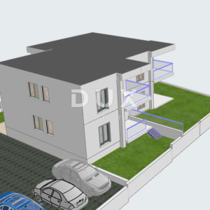 ŠIBENIK, BRODARICA – Atraktivan stan s vrtom u novogradnji, 250 m od mora, predivan pogled na more i otok Krapanj
