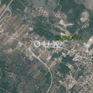 ŠIBENIK, DUBRAVA KOD ŠIBENIKA - građevinsko zemljište 1035 m2 – idealno za obiteljsku kuću / villu! PRILIKA!