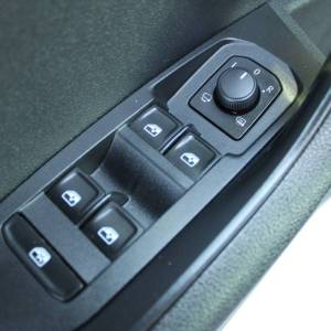 Škoda Karoq 2.0 TDi 150KS *NAVIGACIJA*