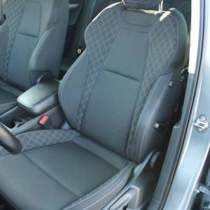 Škoda Karoq 2.0 TDi 150KS *NAVIGACIJA*
