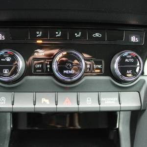Škoda Karoq 2.0 TDi DSG *LED, NAVIGACIJA, KAMERA*