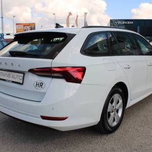 Škoda Octavia Combi 2.0 TDi DSG *LED, NAVIGACIJA*