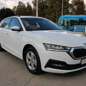 Škoda Octavia Combi 2.0 TDi DSG *LED, NAVIGACIJA*