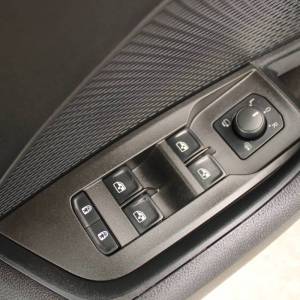 Škoda Octavia Combi 2.0 TDi DSG 150ks *LED, NAVIGACIJA*