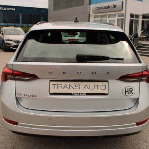 Škoda Octavia Combi 2.0 TDi DSG 150ks *LED, NAVIGACIJA*