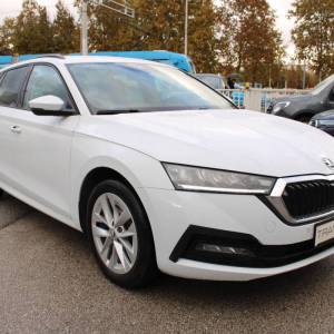 Škoda Octavia Combi 2.0 TDi DSG *LED, NAVIGACIJA*
