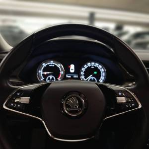 Škoda Superb 2.0 TDI BUSINESS