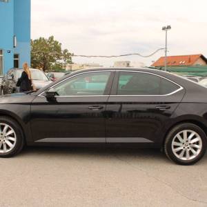 Škoda Superb 2.0 TDi DSG *LED, NAVIGACIJA*