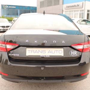Škoda Superb 2.0 TDi DSG *LED, NAVIGACIJA*