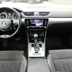 Škoda Superb Combi 2.0 TDi DSG *NAVIGACIJA*
