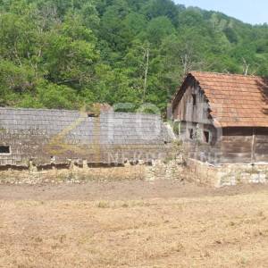 Slunj - okolica, imanje sa starim mlinom na Korani