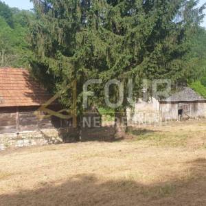 Slunj - okolica, imanje sa starim mlinom na Korani