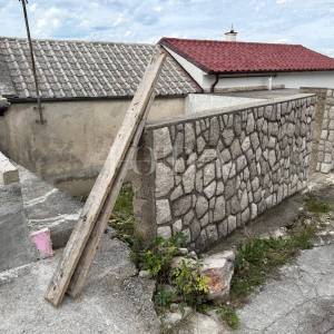 Šmrika kuća s pogledom na more