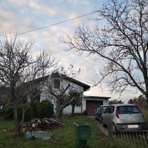 Somostojeća kuća sa velikom okućnicom,Boljun okolica