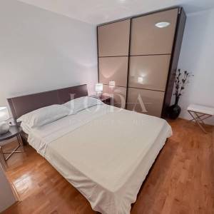 Stan 92,70m2 na odličnoj lokaciji 300m od mora