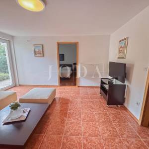 Stan 92,70m2 na odličnoj lokaciji 300m od mora