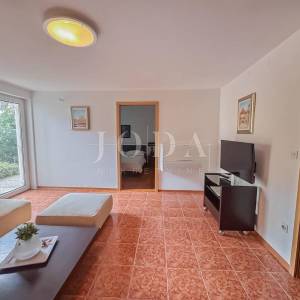 Stan 92,70m2 na odličnoj lokaciji 300m od mora