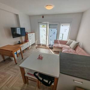 Stan na mirnoj lokaciji blizu mora