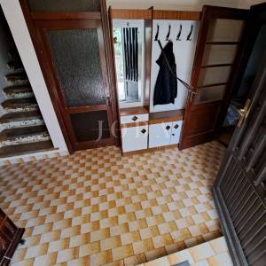 Stara kamena kuća za renovaciju, okolica Malinske