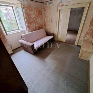 Stara kamena kuća za renovaciju, okolica Malinske