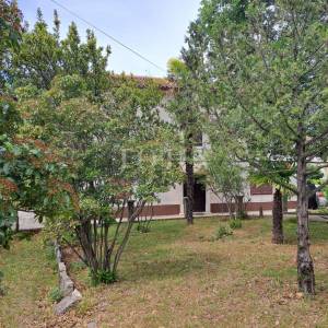 Stara kamena kuća za renovaciju, okolica Malinske