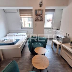 Studio apartman u centru Tribunja