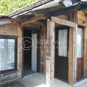 Sveta Nedelja zemljište od 1481m2 sa vikend kućicom/POVOLJNO!!!!