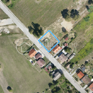 Sveta Nedelja/Rakitje GRAĐEVINSKO zemljište 854m2 sa kućom za rušenje