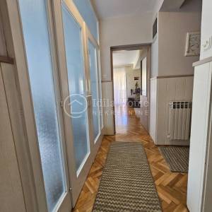 Sveta Nedelja/Rakitje/katnica 450m2 sa 3 stana+2 poslovna pr./TOP LOKACIJA!