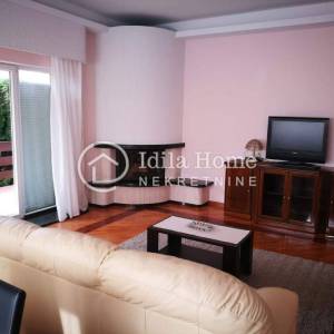 Sveta Nedelja/Trosoban stan 90 m² s terasom 25 m², kaminom i 2 parkirna mjesta