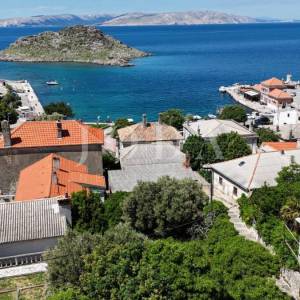 Sveti Juraj kamena kuća na moru