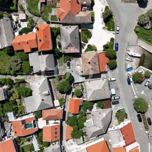 Sveti Juraj kamena kuća na moru