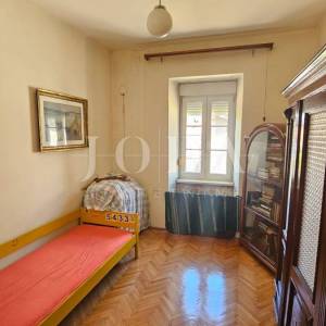 Sveti Juraj kamena kuća na moru