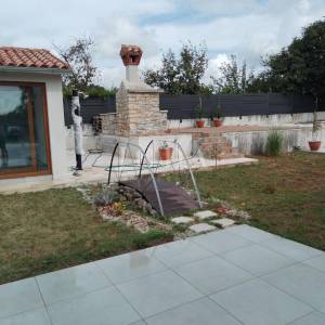 Svetvinčenat, okolica, novouređena kamena kuća sa bazenom