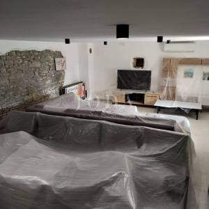 Svetvinčenat, okolica, novouređena kamena kuća sa bazenom