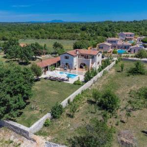 Svetvinčenat, okolica, prekrasna Villa sa bazenom