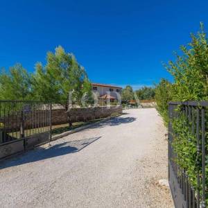 Svetvinčenat, okolica, prekrasna Villa sa bazenom