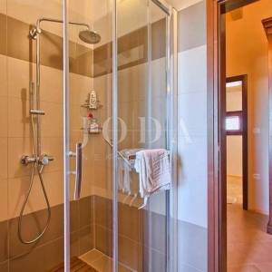 Svetvinčenat, okolica, prekrasna Villa sa bazenom