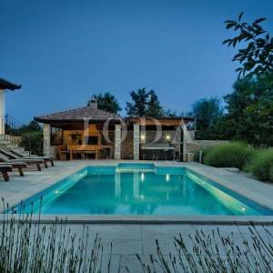 Svetvinčenat, okolica, Villa sa jacuzzijem i grijanim bazenom