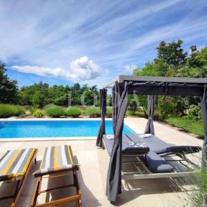 Svetvinčenat, okolica, Villa sa jacuzzijem i grijanim bazenom
