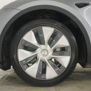 Tesla Model Y LONG RANGE DUAL MOTOR