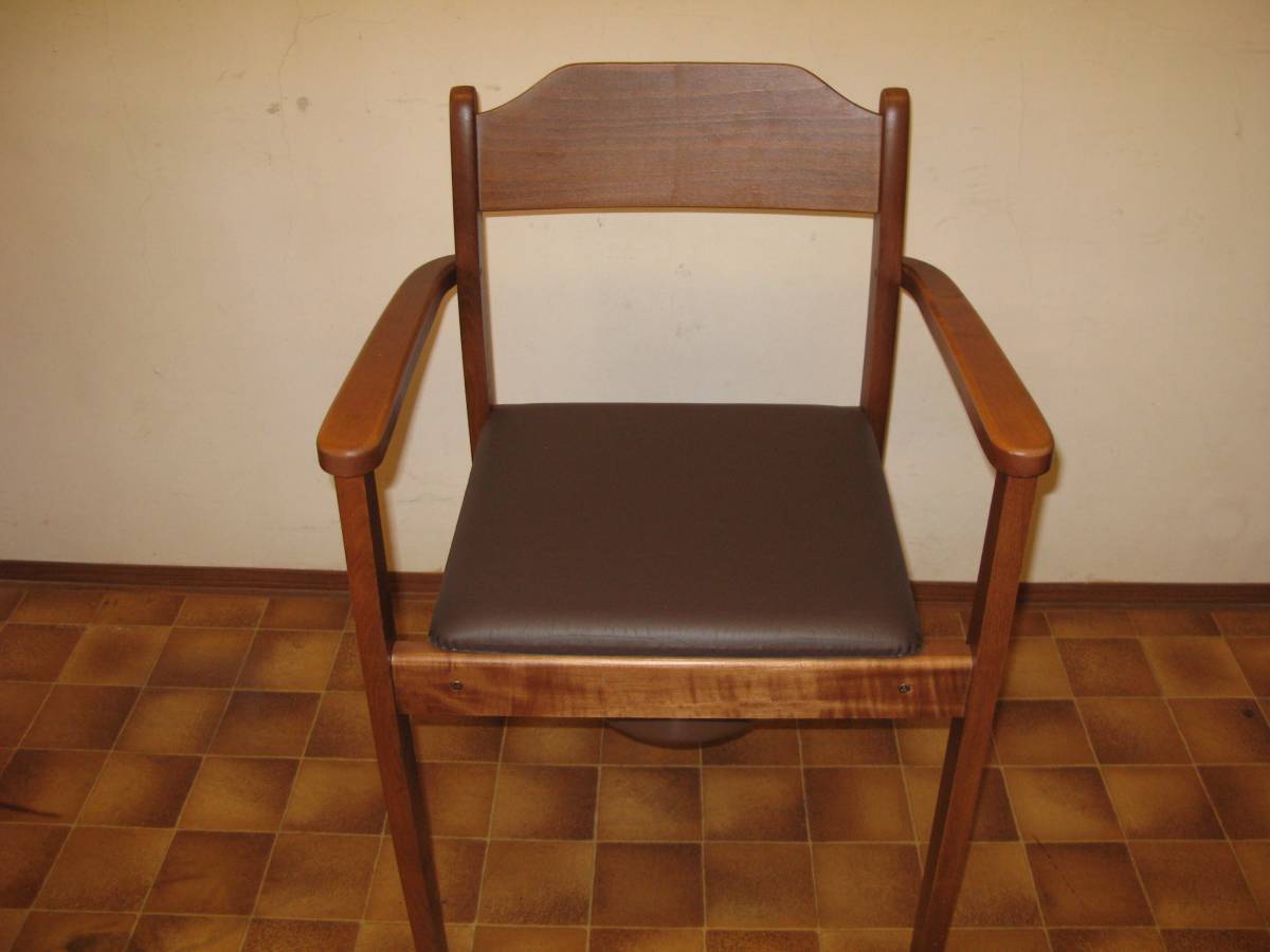 Toaletna stolica (WC) NOVO