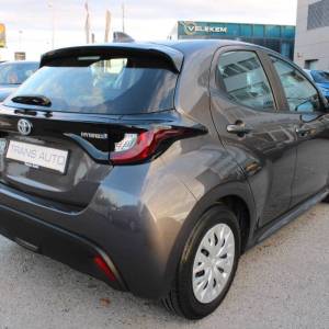 Toyota Yaris 1.5 Hybrid AUTOMATIK