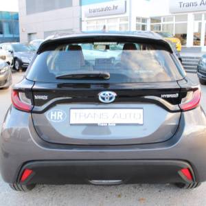 Toyota Yaris 1.5 Hybrid AUTOMATIK