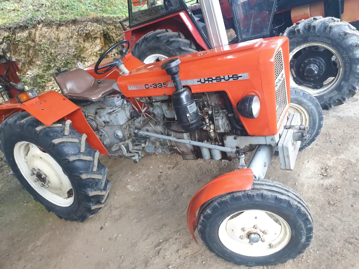 Traktor Ursus 335c