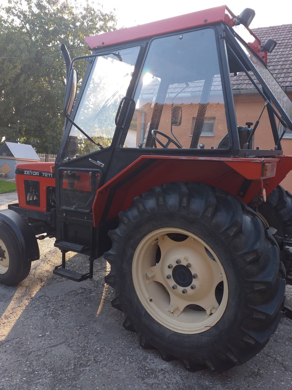 traktor zetor 7211 90 g